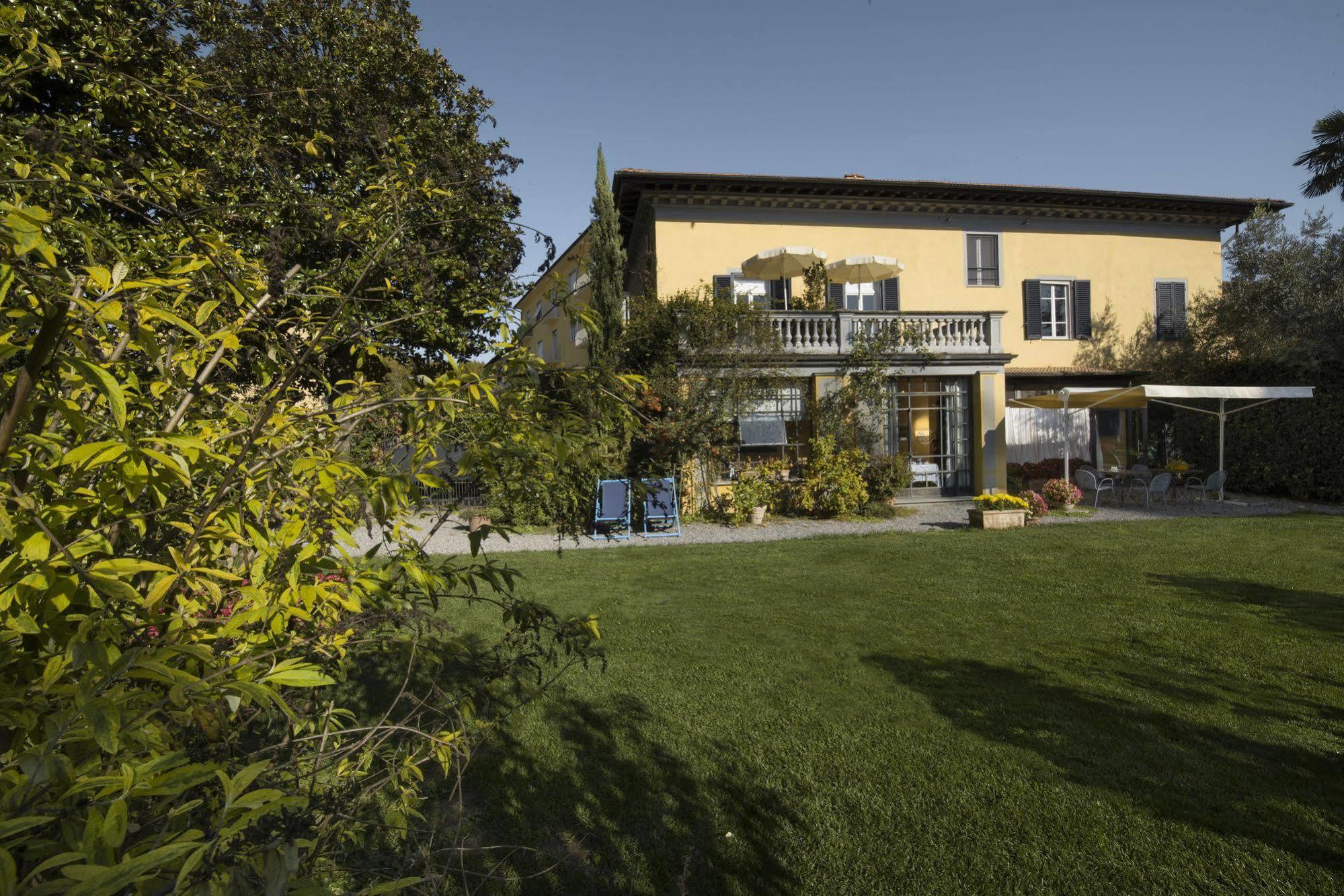 Al Porto Di Lucca B&B Extérieur photo